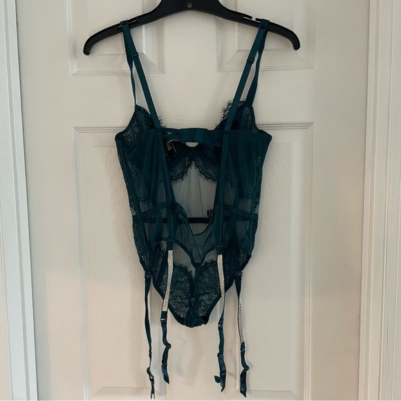 New! Victoria's Secret Green Lingerie Shine Strap Lace Teddy Garter 22864 - Picture 3 of 10